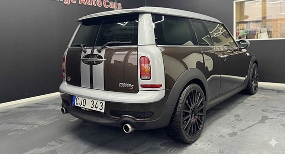 MINI Clubman Cooper S 4 of 17