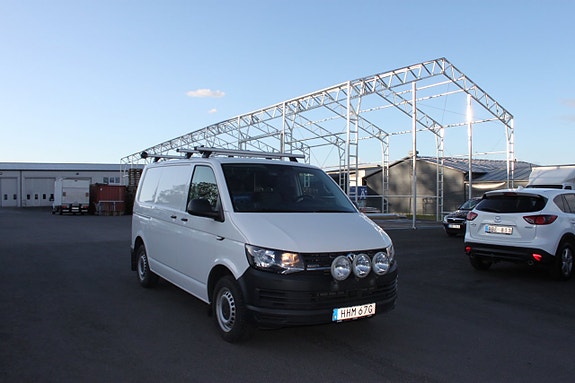 Volkswagen Transporter 11 of 13