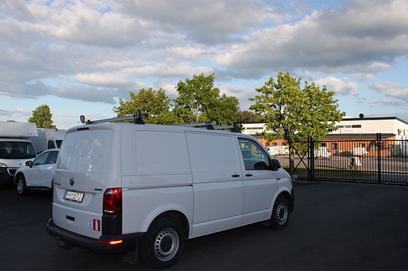 Volkswagen Transporter 13 of 13
