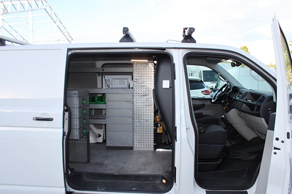 Volkswagen Transporter 6 of 13