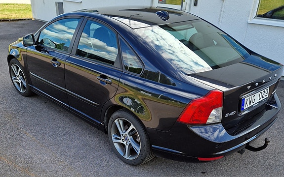 Volvo S40 4 of 5