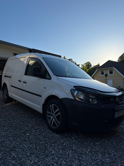 Volkswagen Caddy Maxi 2 of 5
