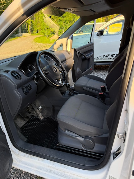 Volkswagen Caddy Maxi 7 of 9