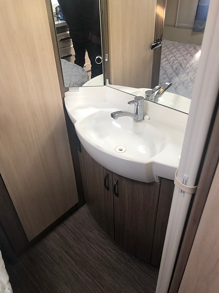 Hobby 560 CFE DE LUXE 3 of 10