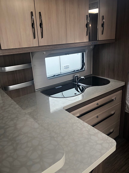 Hobby 560 CFE DE LUXE 5 of 10