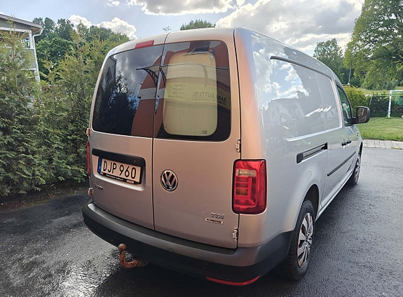Volkswagen Caddy Maxi 3 of 5