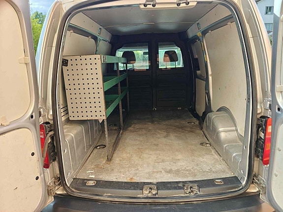 Volkswagen Caddy Maxi 12 of 18