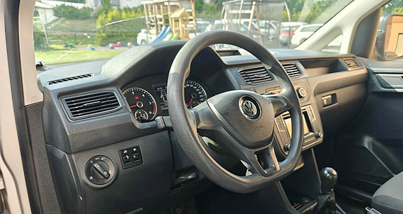 Volkswagen Caddy Maxi 8 of 18