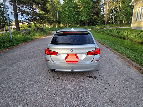 BMW 520d 3 of 6
