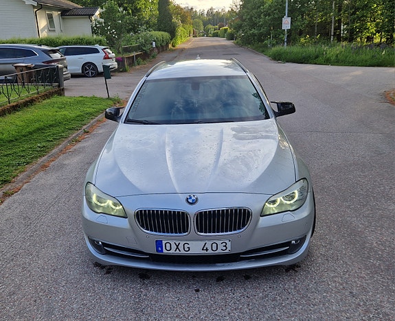 BMW 520d 4 of 6
