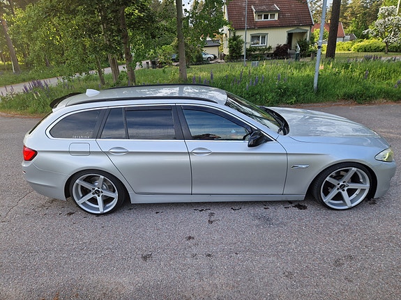 BMW 520d 2 of 6