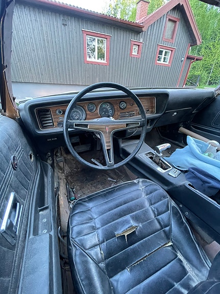Pontiac Firebird 4 of 4