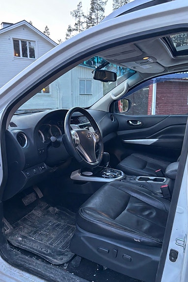 Nissan Navara 4 of 5