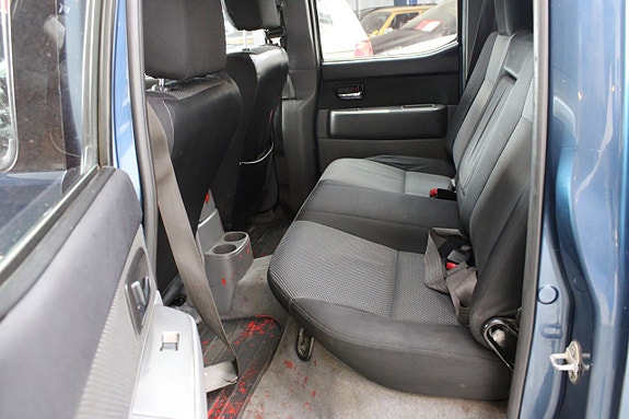 Mazda BT-50 9 of 12