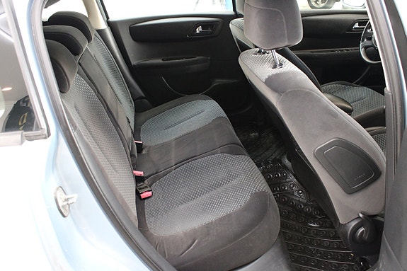 Citroen C4 10 of 12