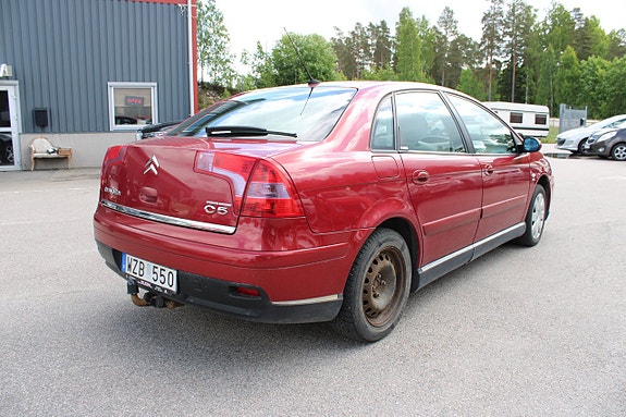 Citroen C5 4 of 5