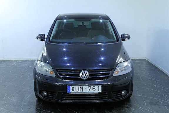 Volkswagen Golf Plus 2 of 9