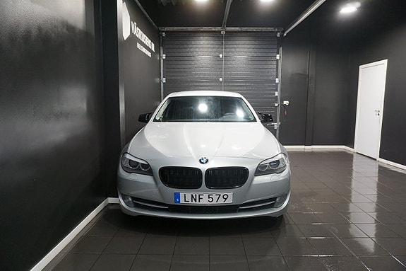 BMW 530d 2 of 5