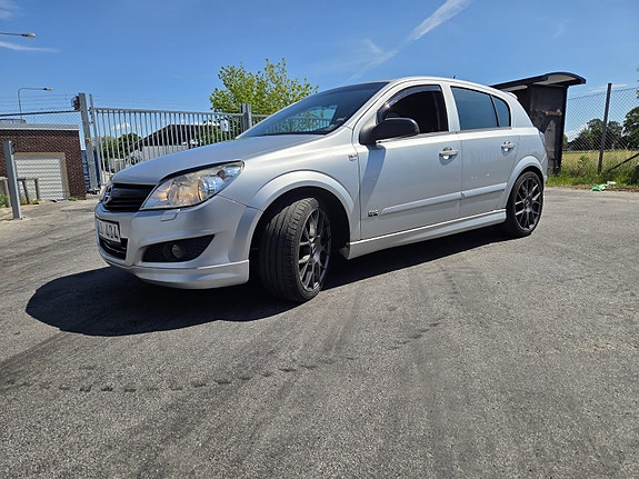 Opel Astra 3 of 5