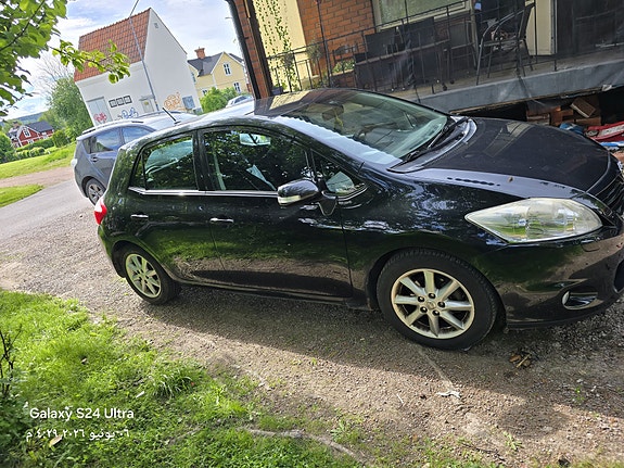 Toyota Auris 3 of 14