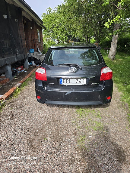 Toyota Auris 4 of 14