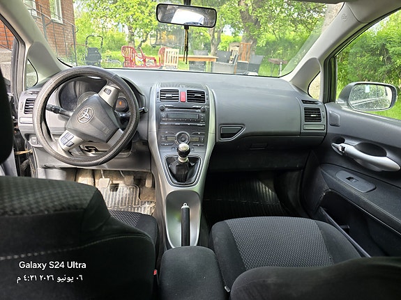 Toyota Auris 6 of 14