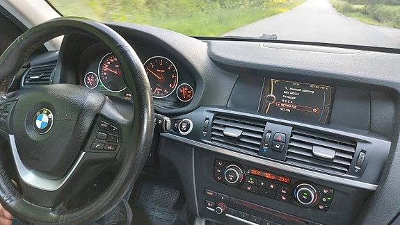 BMW X3 9 of 17