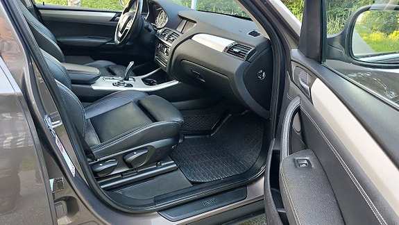 BMW X3 14 of 17