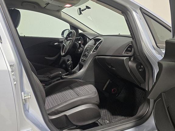 Opel Astra 10 of 16