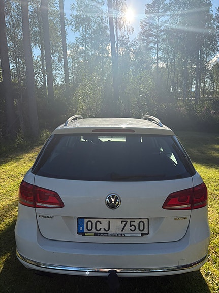 Volkswagen Passat 5 of 11