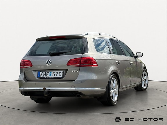 Volkswagen Passat 7 of 15