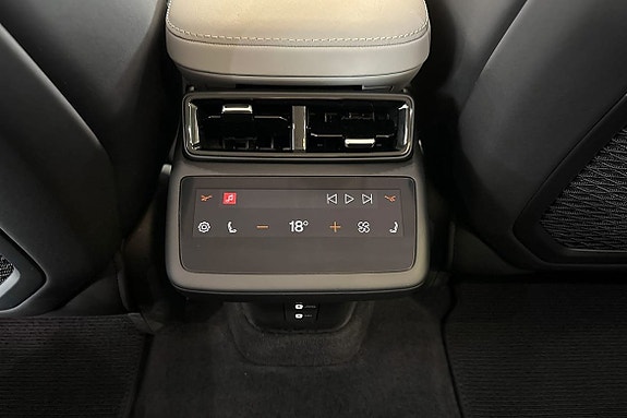 Polestar 4 17 of 30
