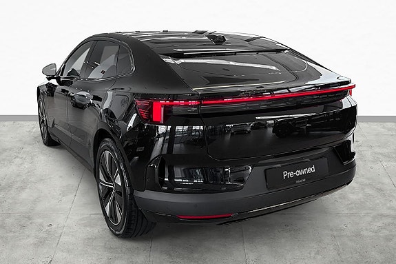 Polestar 4 6 of 30