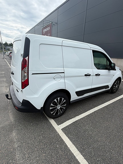 Ford Transit Connect 3 of 5