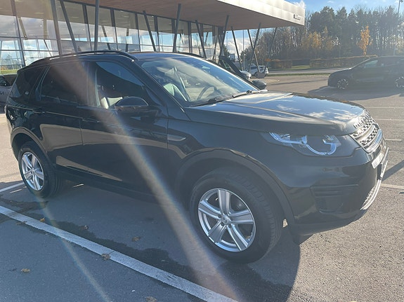 Land Rover Discovery Sport 4 of 5