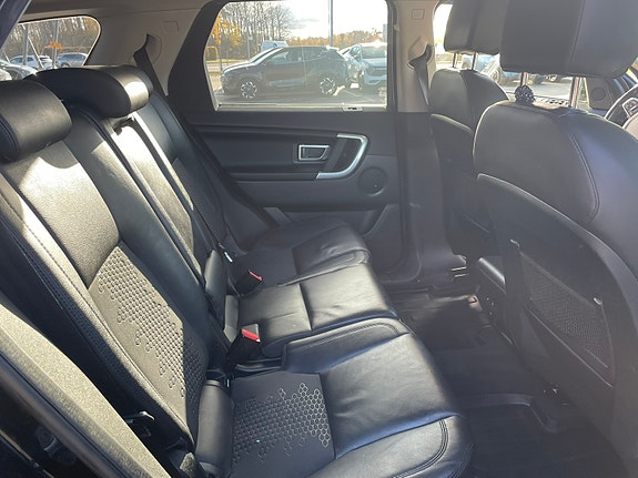 Land Rover Discovery Sport 6 of 6