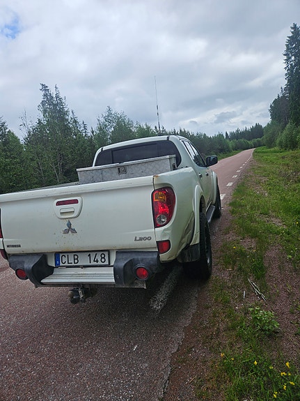 Mitsubishi L200 3 of 5