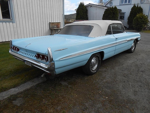 Pontiac Bonneville 4 of 21