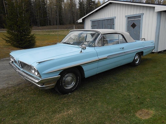 Pontiac Bonneville 2 of 21