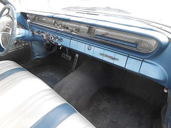 Pontiac Bonneville 12 of 21