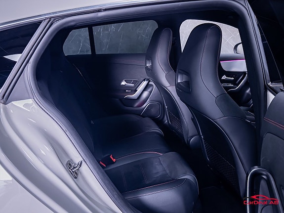 Mercedes-Benz CLA200 d 16 of 29