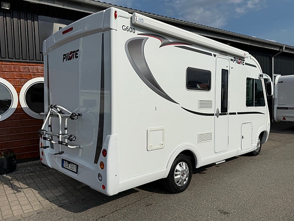 Pilote G 600 * 5,99m lång * 3500 kg * 4 sovplatser * Toppskick * 4 of 5