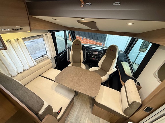 Pilote G 600 * 5,99m lång * 3500 kg * 4 sovplatser * Toppskick * 8 of 18