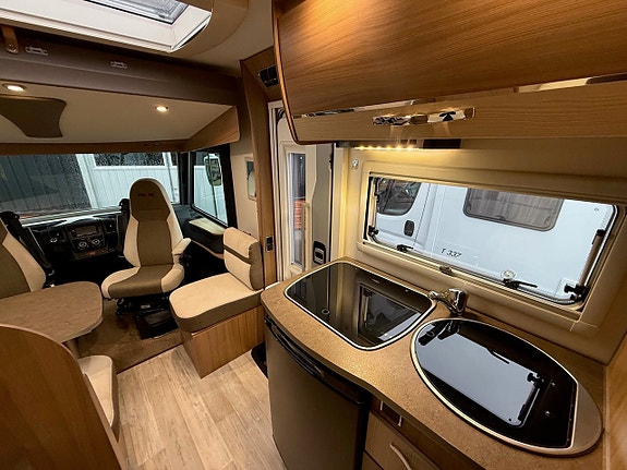 Pilote G 600 * 5,99m lång * 3500 kg * 4 sovplatser * Toppskick * 13 of 18