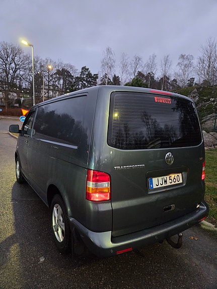 Volkswagen Transporter 3 of 5