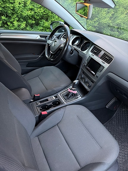 Volkswagen Golf VII 4 of 7
