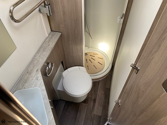 Kabe Royal 600 CXL KS AC Panaroma fönster 11 of 18