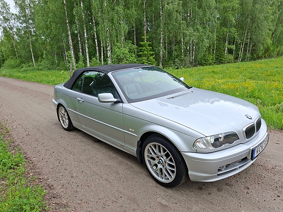 BMW 318Ci 2 of 5