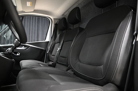 Renault Trafic 16 of 24