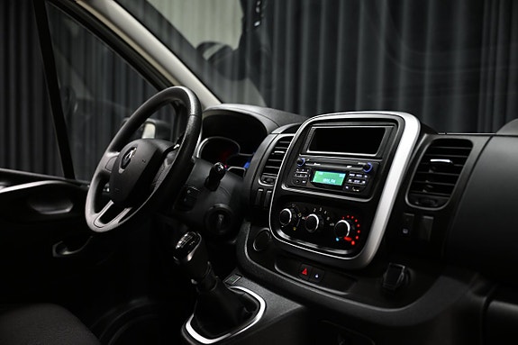 Renault Trafic 23 of 24